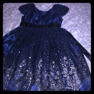 I’m selling a vestido 👗 (dress)